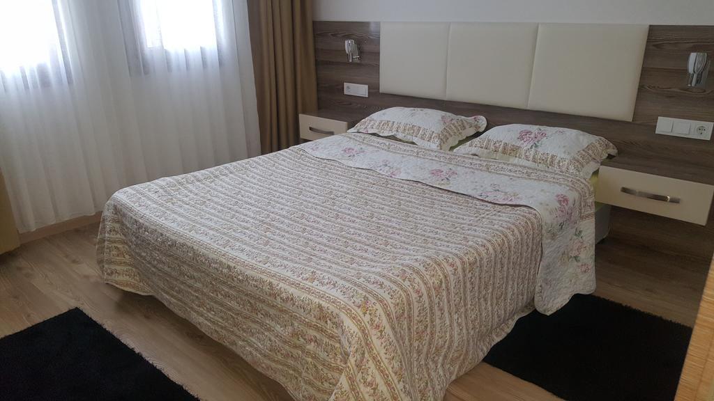 Burak Apart Hotel เฟทิเย ภายนอก รูปภาพ