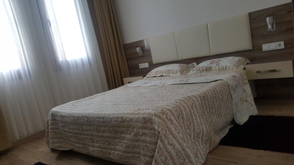 Burak Apart Hotel เฟทิเย ภายนอก รูปภาพ
